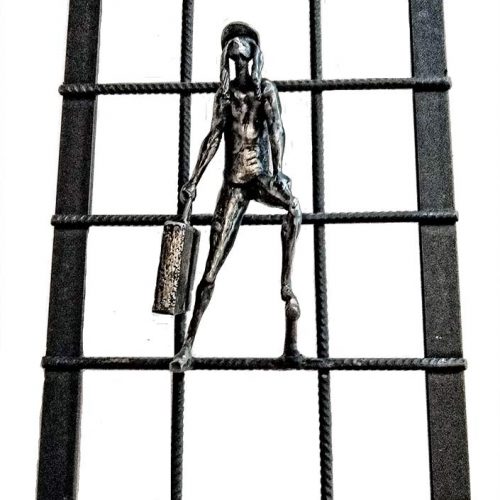 Travelling a unique welded steel sculpture by Knut Kvannli